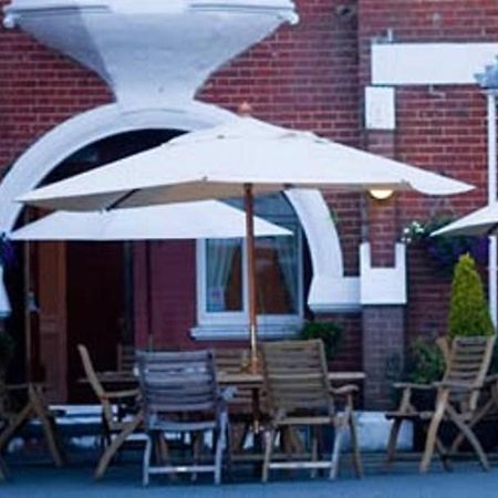 Hickstead Hotel Bolney Bagian luar foto