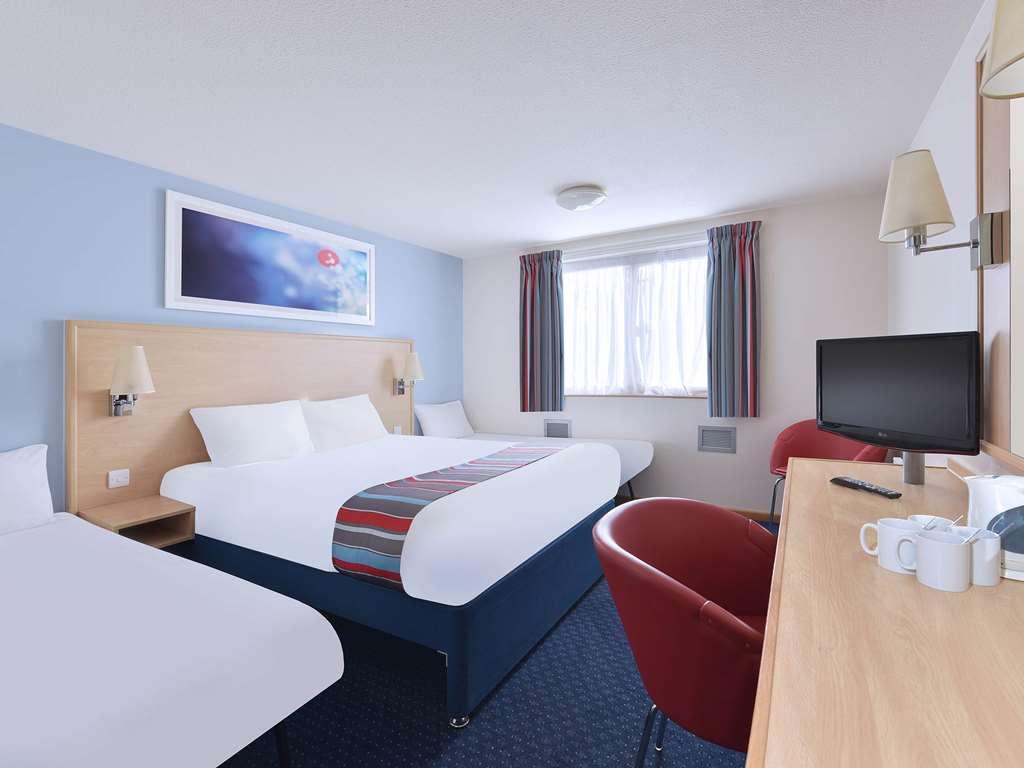 Hickstead Hotel Bolney Ruang foto