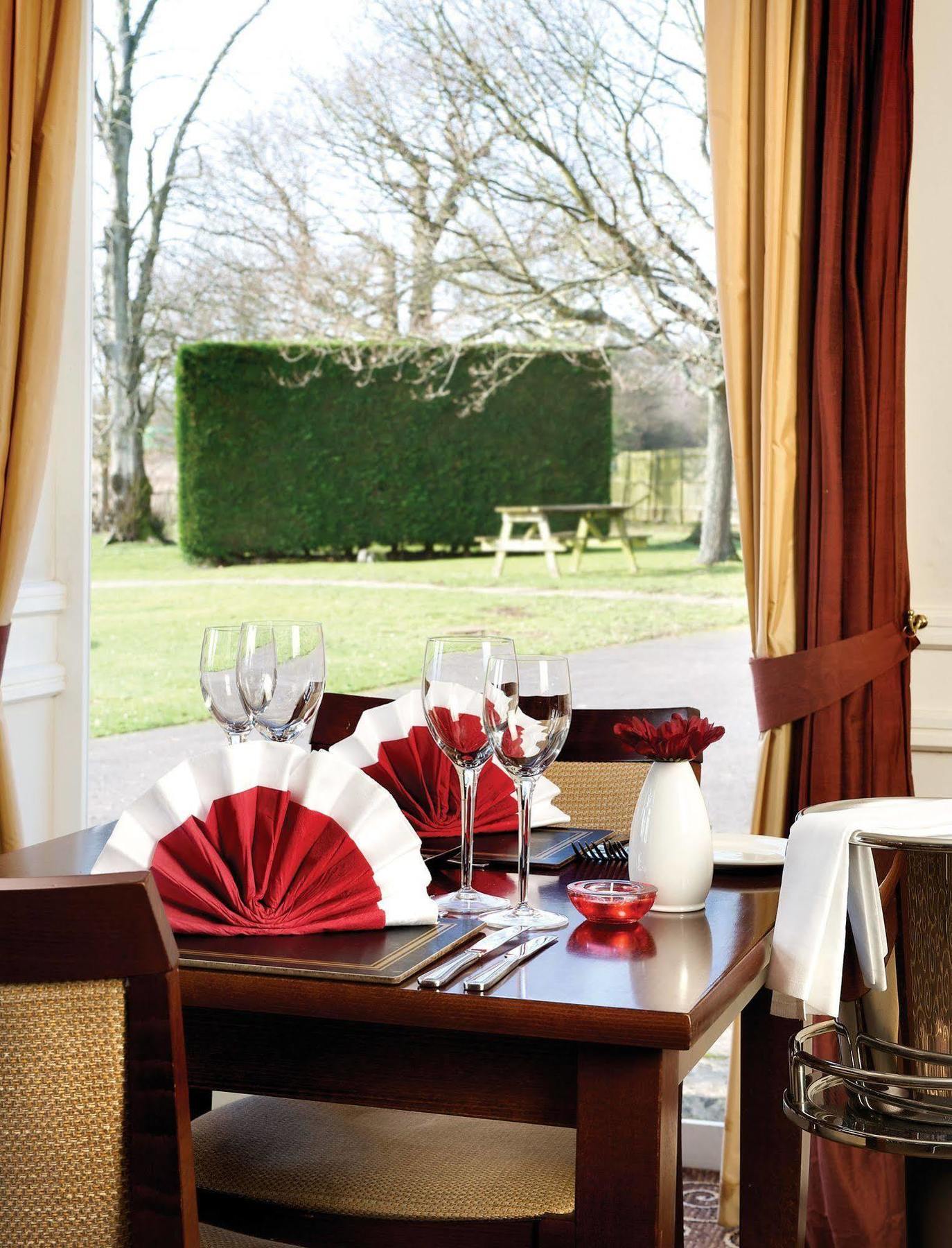 Hickstead Hotel Bolney Bagian luar foto