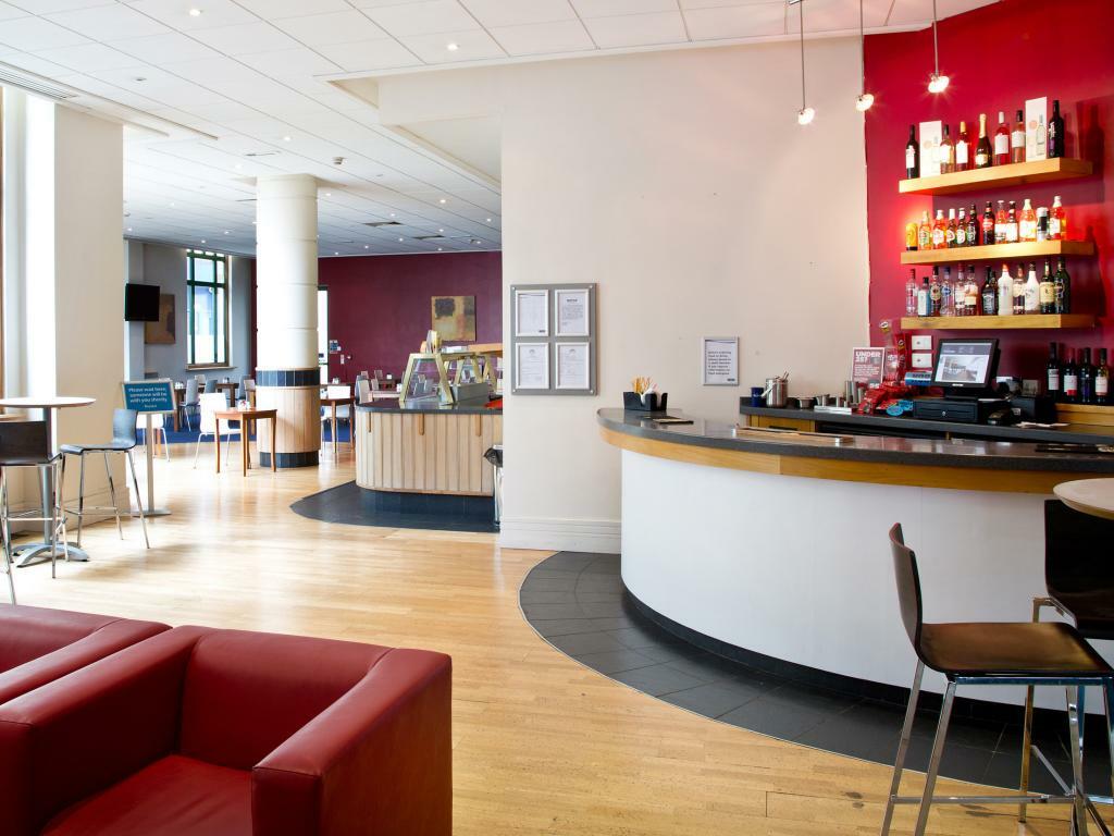 Hickstead Hotel Bolney Bagian luar foto