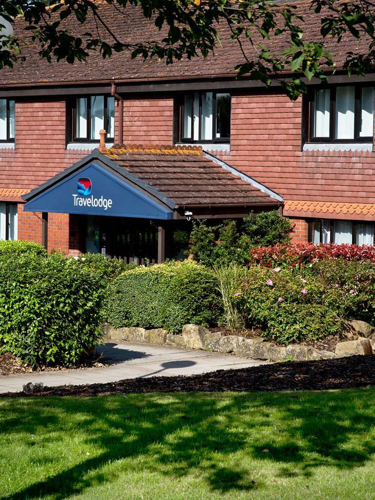 Hickstead Hotel Bolney Bagian luar foto